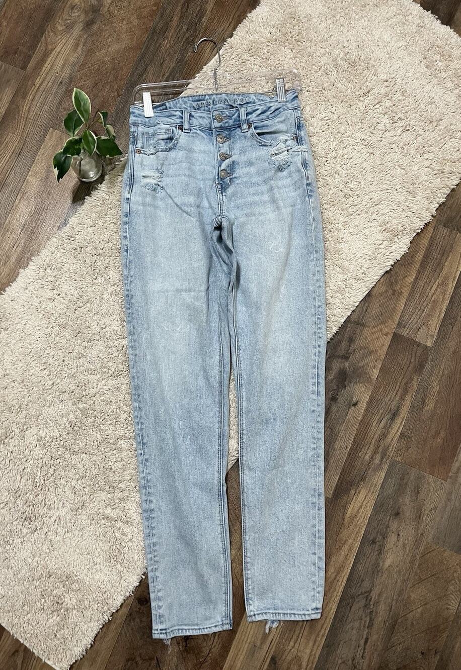 American Eagle 4 X-Long Light Wash Distressed Button Fly High-Rise Mom Jeans